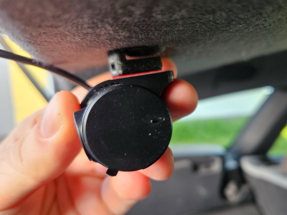 Toyota Corolla TS kombi arka kamera tutucu görsel 2