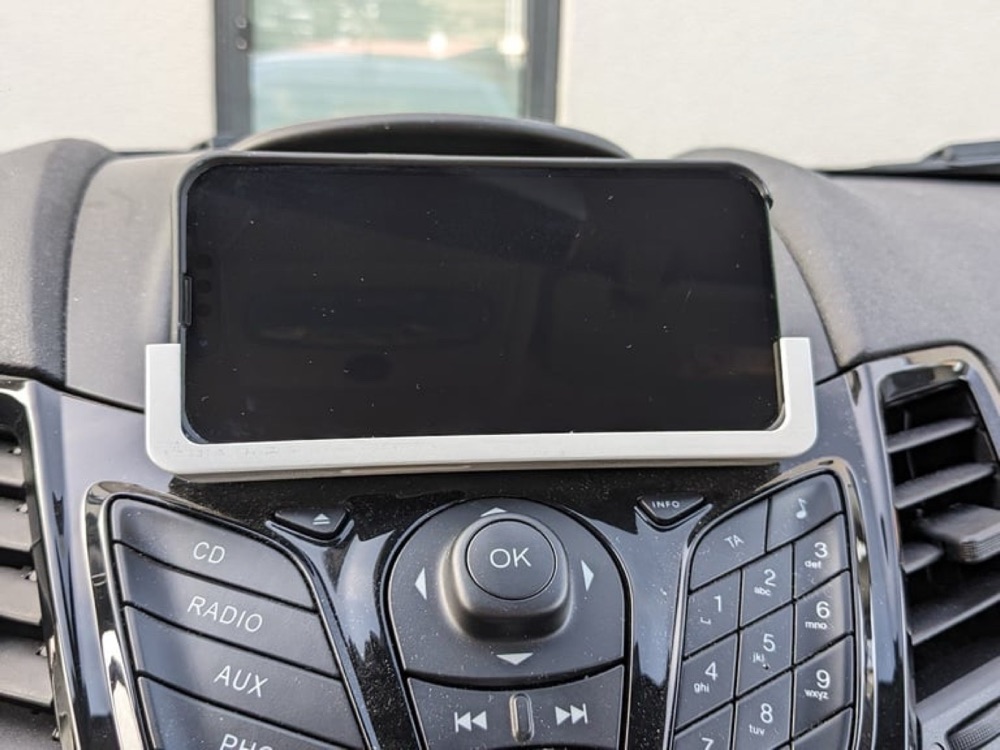 Ford Fiesta Mk7 CD Yuvalı Telefon Tutucusu