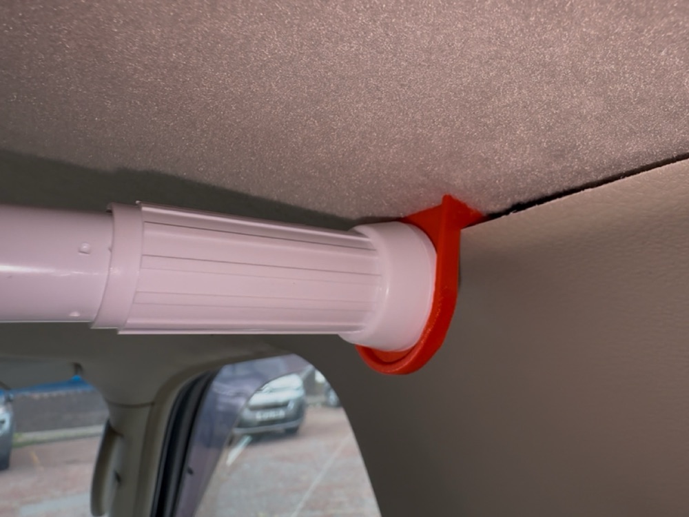 Nissan Elgrand E51 Perde Rayı Montaj Adaptörü