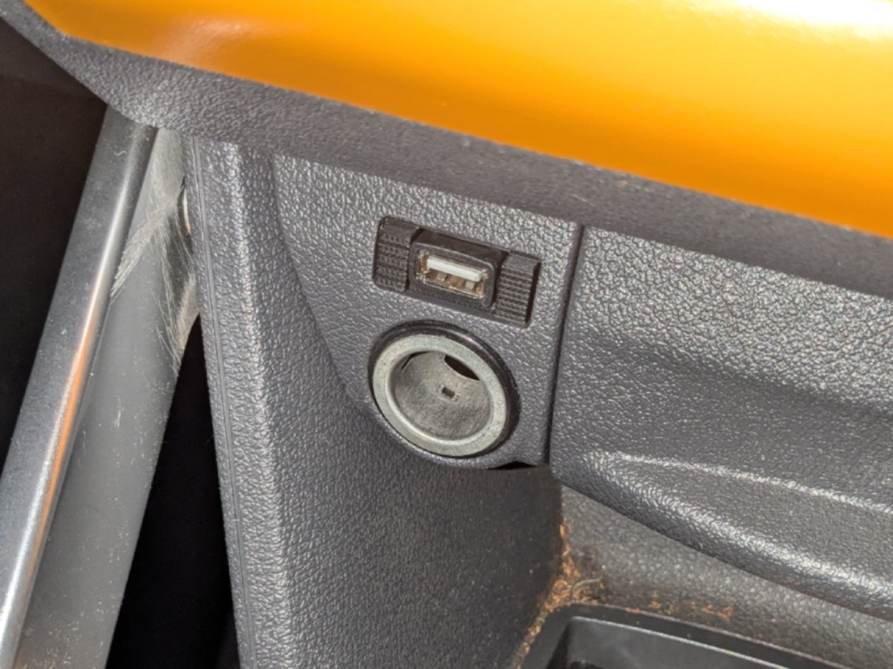 Volkswagen Caddy USB Modül Braketi