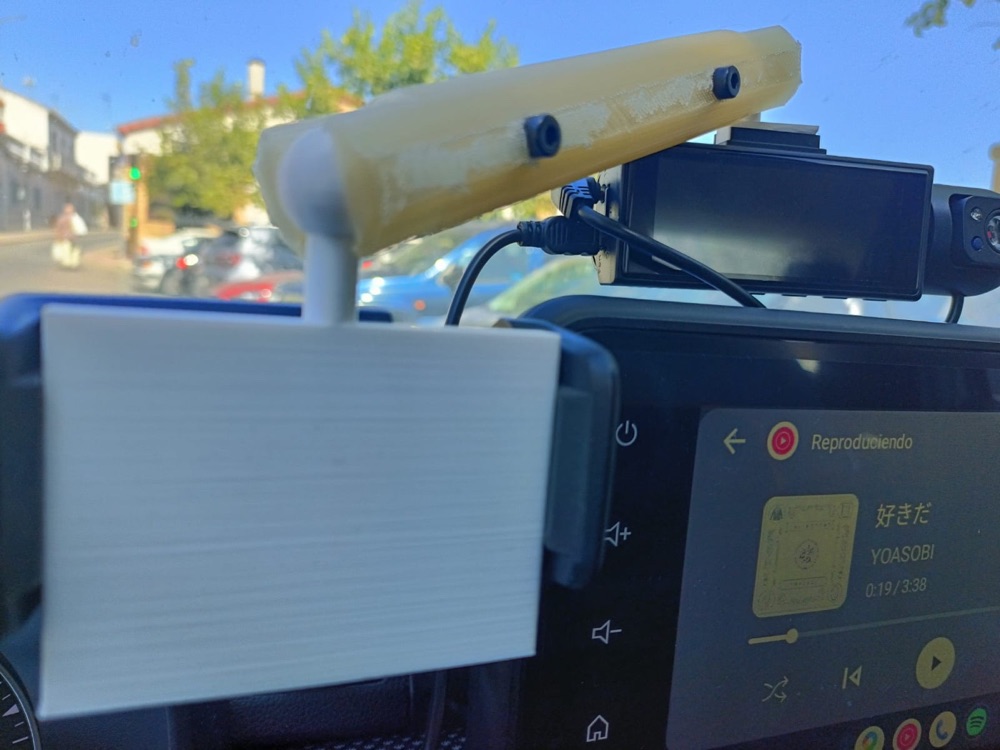 Dacia Sandero için RAM Mount telefon tutucu aparatı