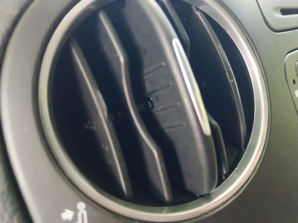 Volkswagen Klima Kanadı Arka Kol Yedeği görsel 2