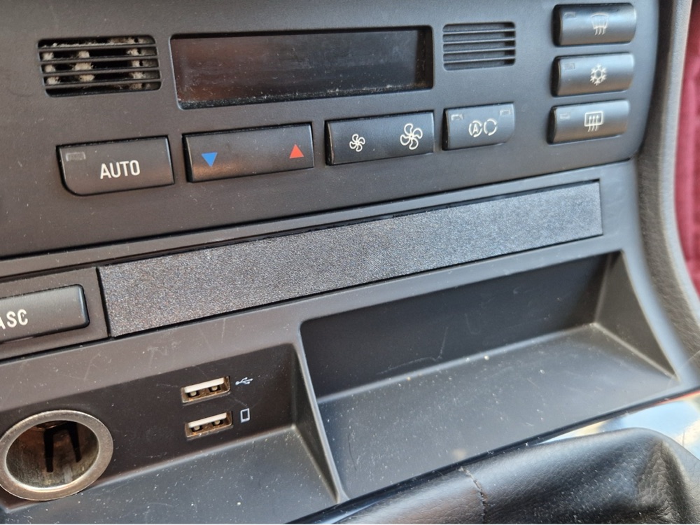 Konsol Düğme Kapağı (BMW E46 Uyumlu, 51168236248 Muadili)