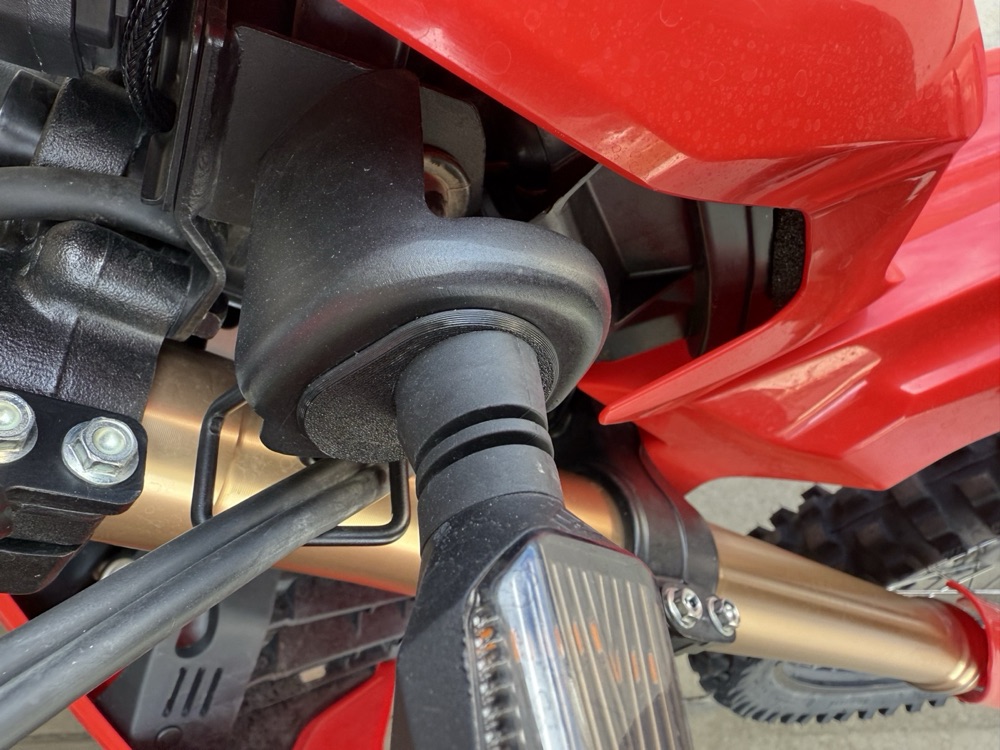 Honda CRF300L LED Sinyal Adaptör Plakası görsel 2