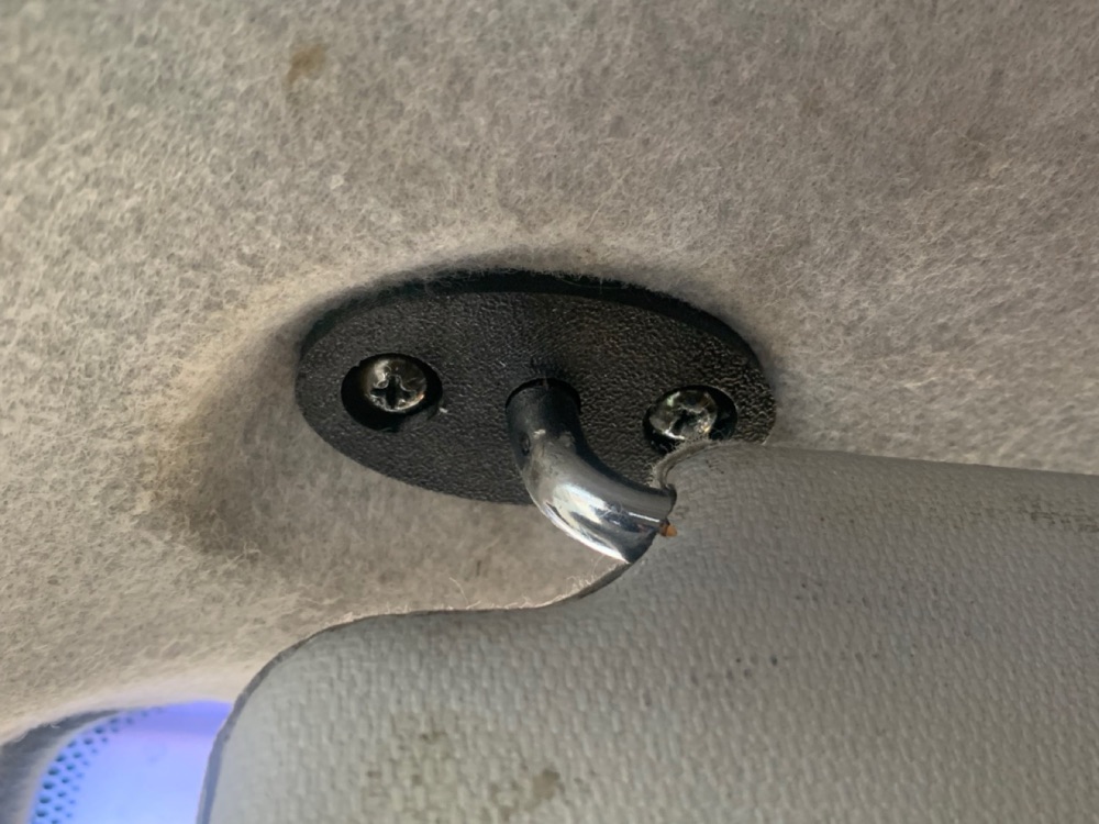 Kia Sportage Güneşlik Bağlantı Braketi