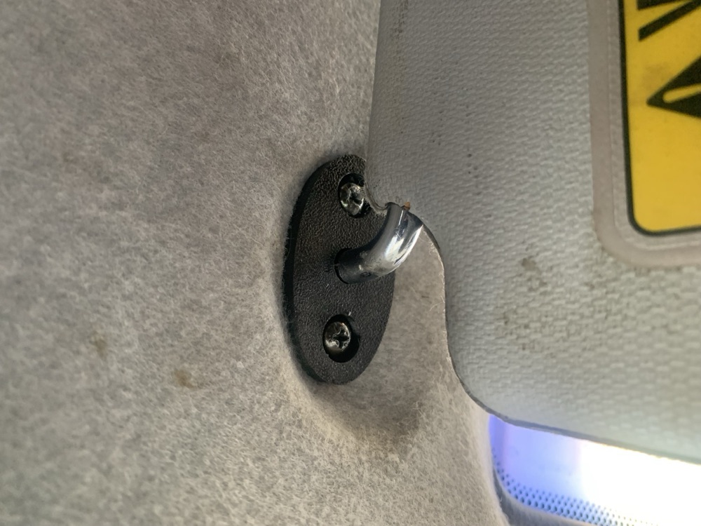 Kia Sportage Güneşlik Bağlantı Braketi görsel 2