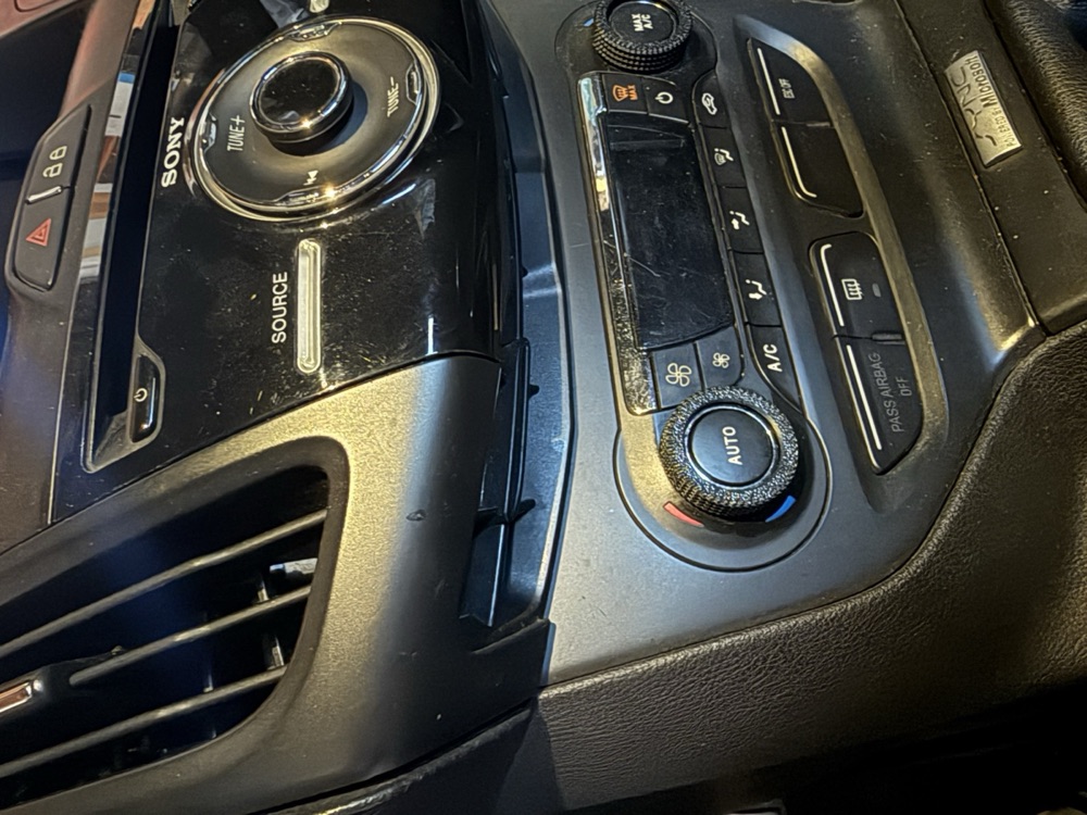 Ford Focus Klima Kontrol Düğmesi Yükseltici görsel 2