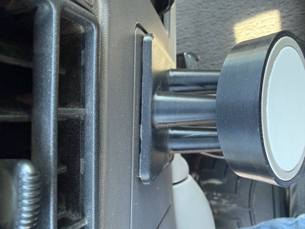 Ford F-250/F-350 Magsafe Kablo Tutucu görsel 6