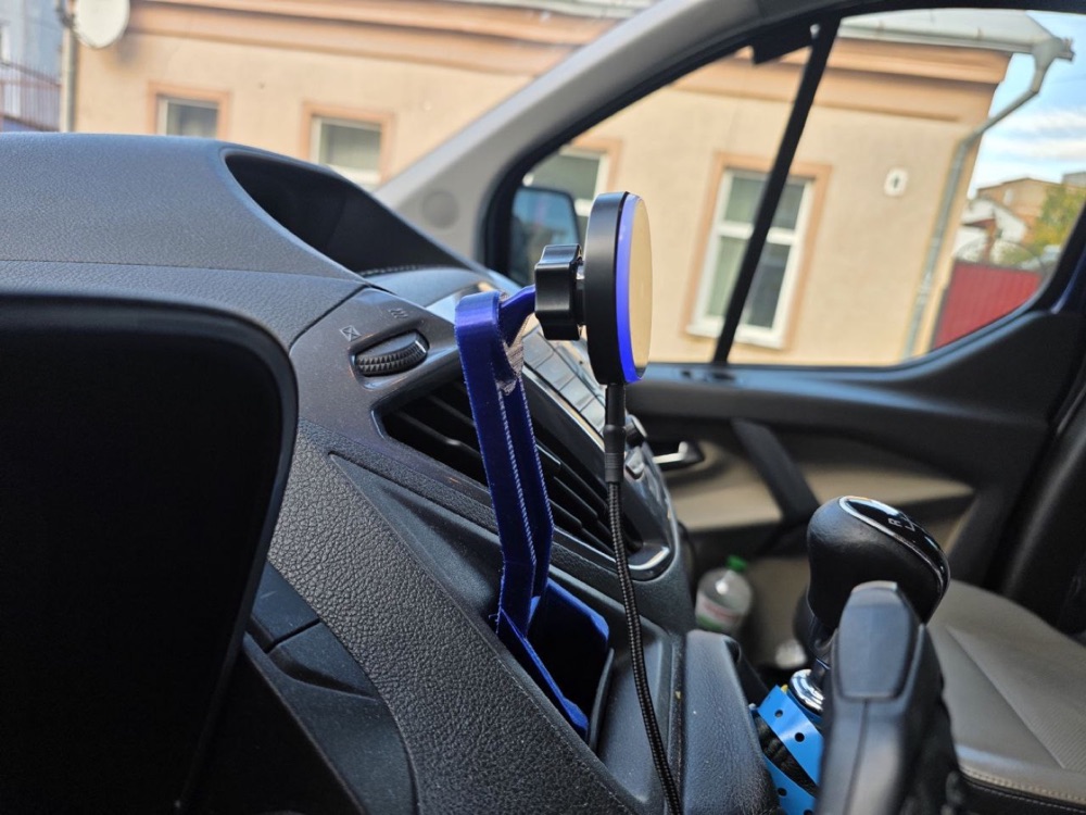 Ford Transit/Tourneo Telefon Tutucusu görsel 5