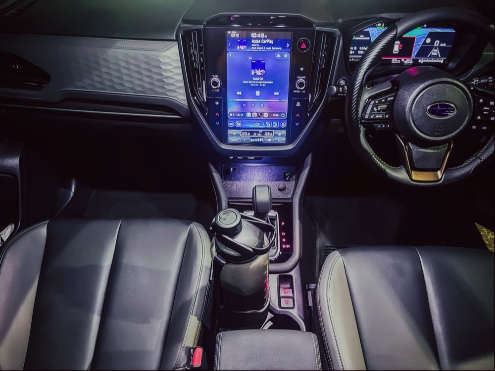 Subaru Forester (6. Nesil) Geniş Şişe Bardaklık Adaptörü görsel 2