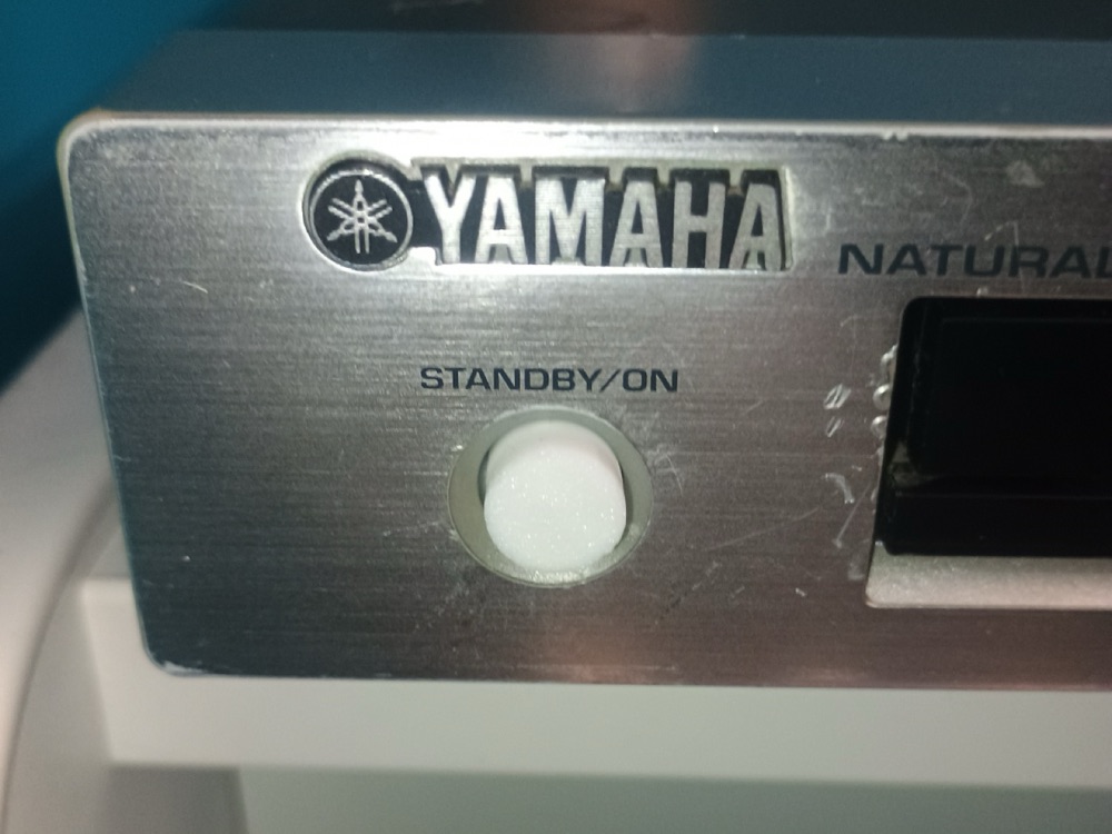 Yamaha DVD-S550 Güç (Standby/On) Düğmesi
