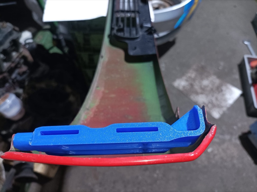 Volkswagen T4 Long Nose Fender Braketleri görsel 3