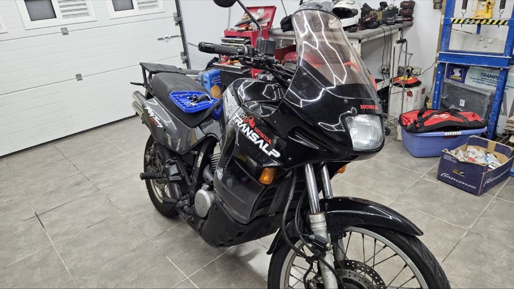 Honda Transalp XL600V Bagaj Braketi Kapağı görsel 4