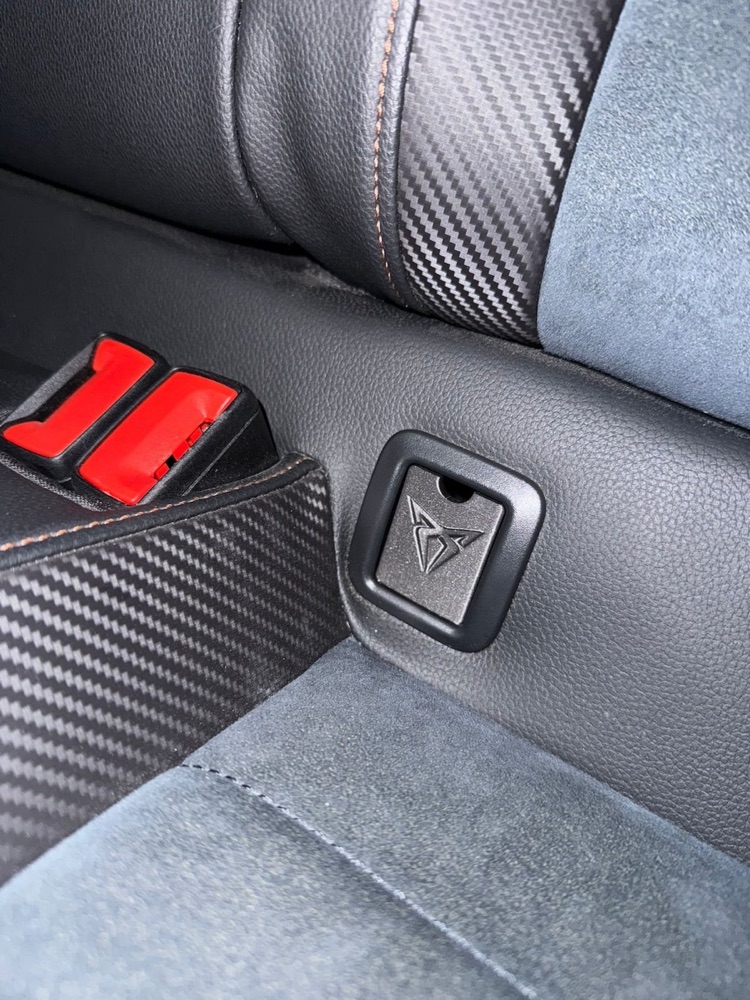 Cupra Ateca ISOFIX Bağlantı Kapağı görsel 5