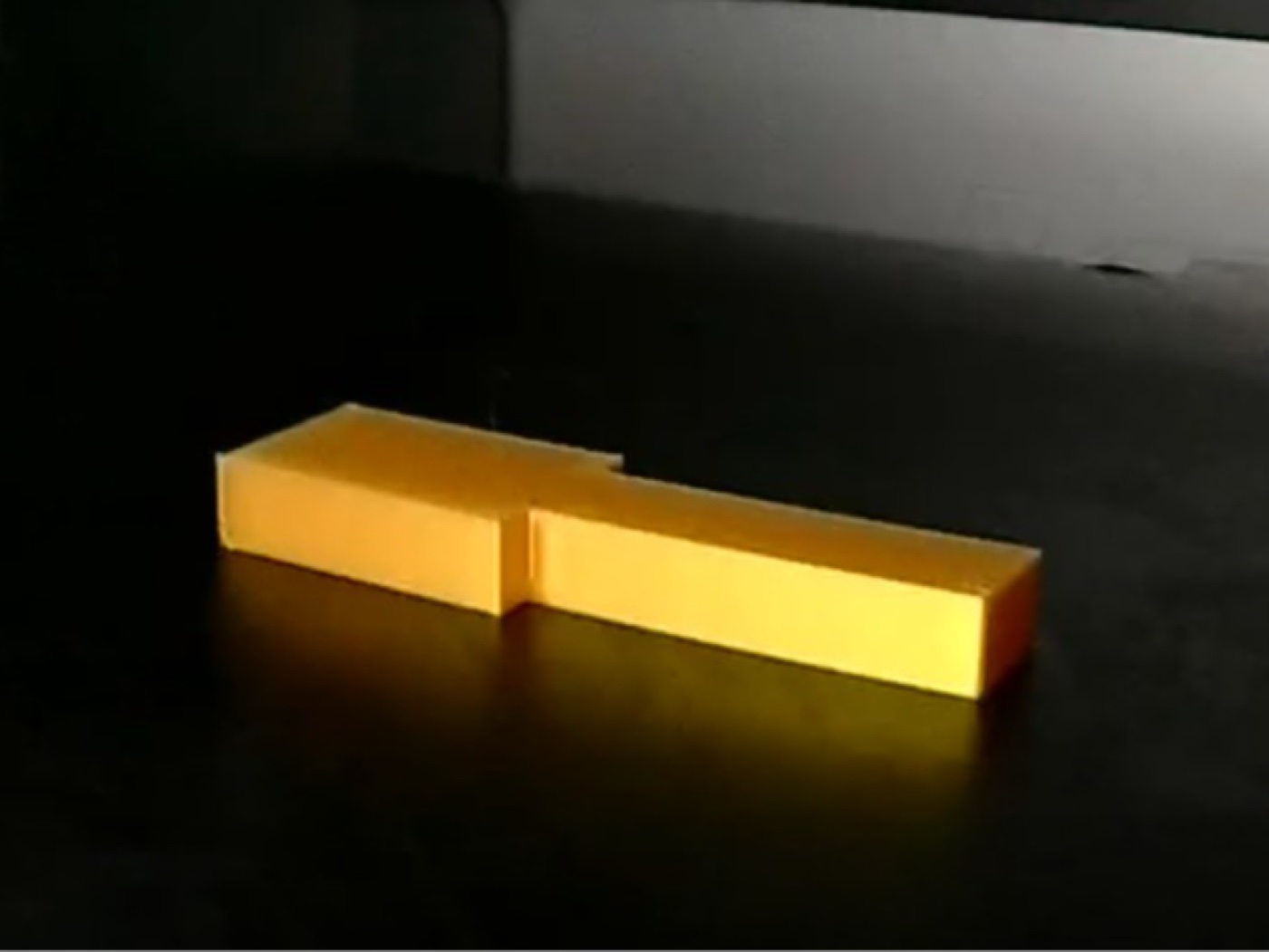 Tesla USB bellek uzatma sapı