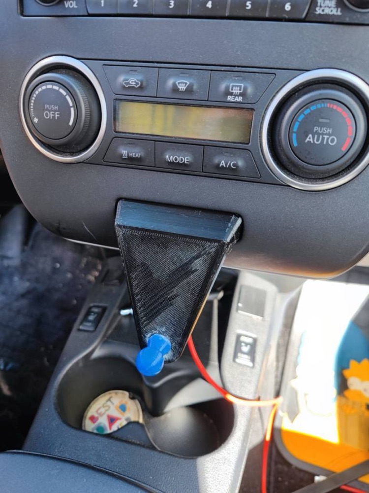 Nissan Leaf Kablosuz Şarj Telefon Tutucu Montaj Adaptörü görsel 3