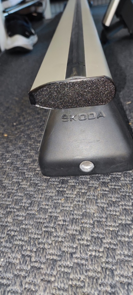 Škoda Enyaq Skirail/Roofrack Cap