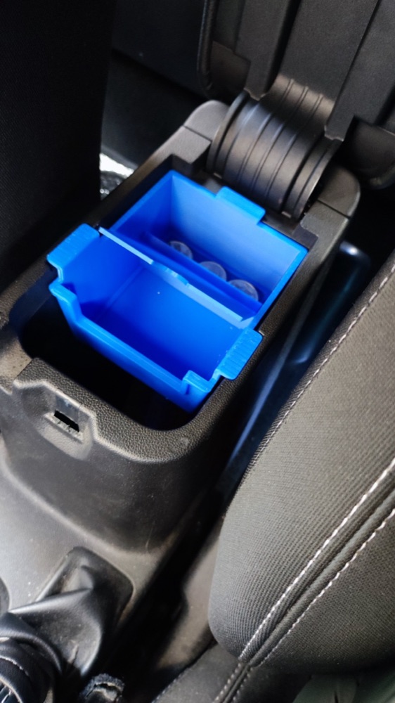 Ford Fiesta MK8 Merkez Konsol Çekmeceleri görsel 2