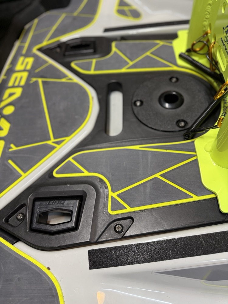 Sea-Doo FishPro Icin Sintine Kapagi görsel 3