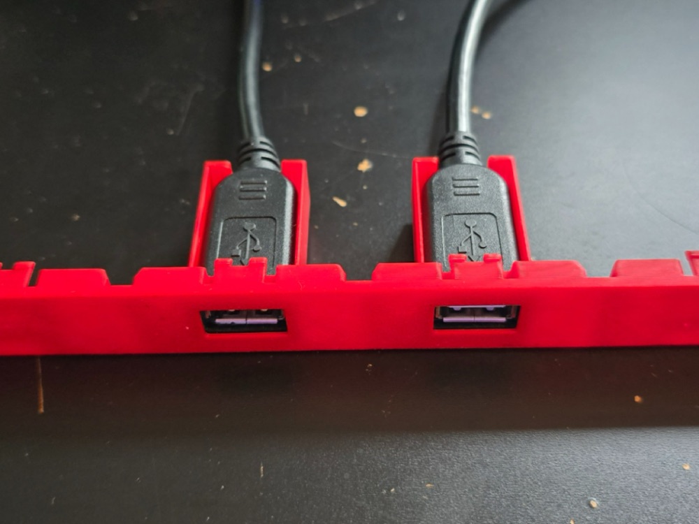Konsol Düğme Kapağı USB Yuvalı (BMW E46 Uyumlu)