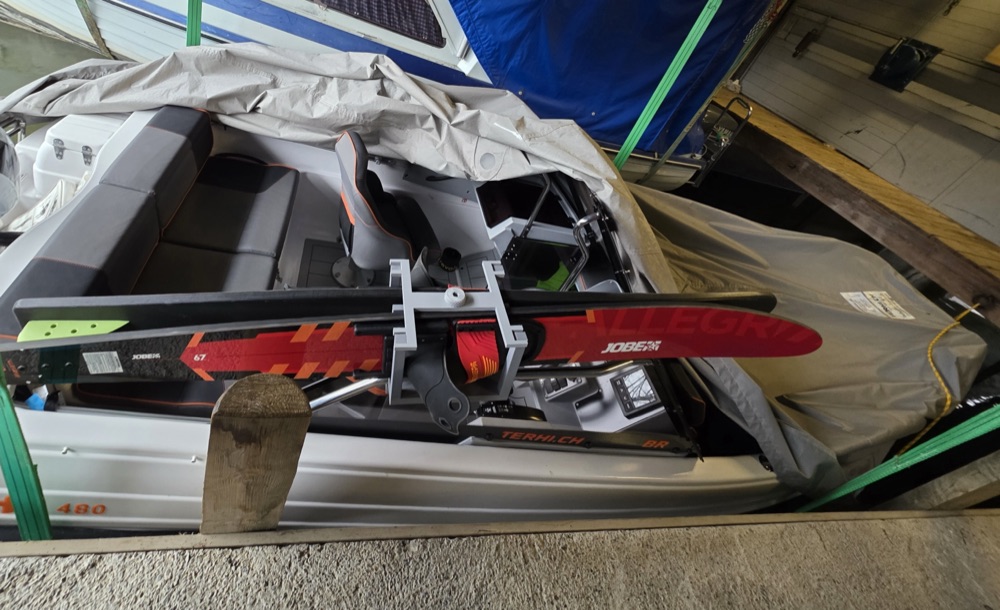 Terhi 480 Tekne Icin Su Kayagi Tutucusu görsel 4