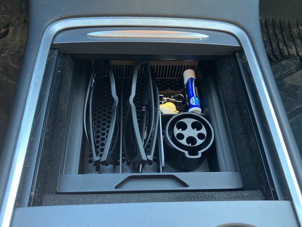 Tesla Model 3/Y orta konsol düzenleyici tepsi