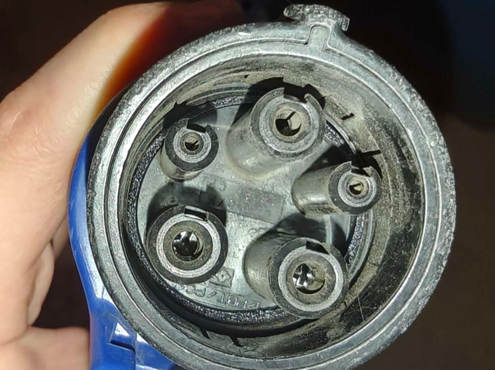 Toyota Prius Şarj Kapağı Conta görsel 2