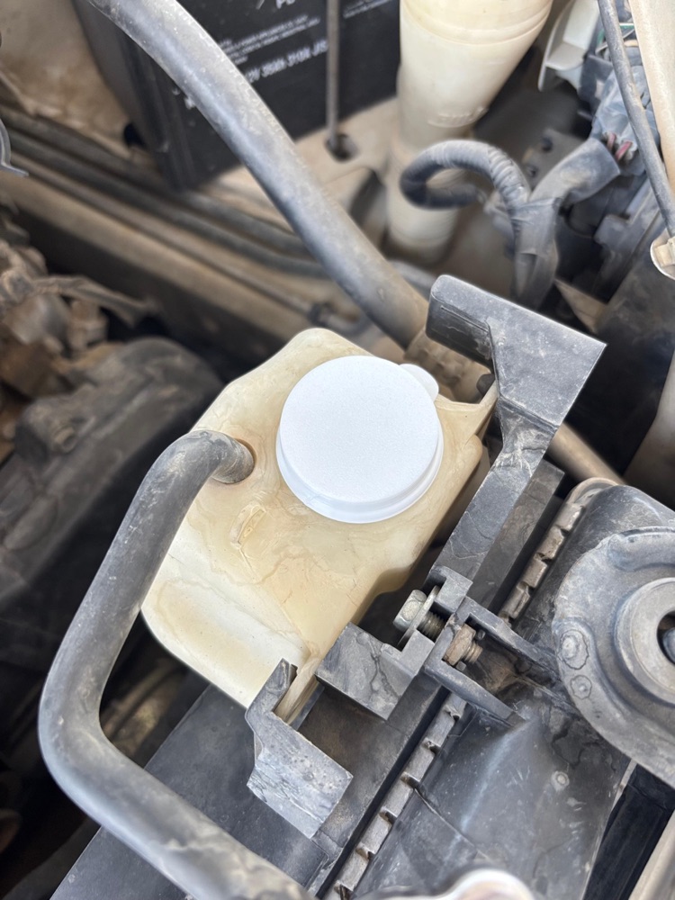 Subaru Soğutma Suyu Kapağı görsel 3