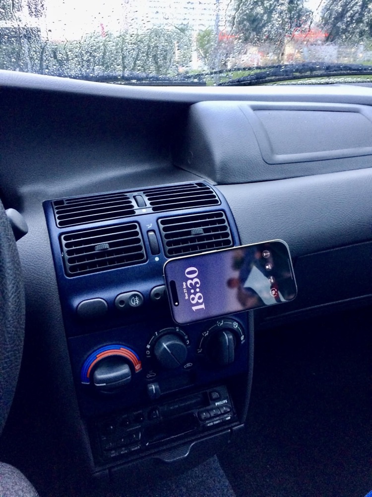 Fiat Punto 176 Mk1 MagSafe Telefon Tutucu görsel 2