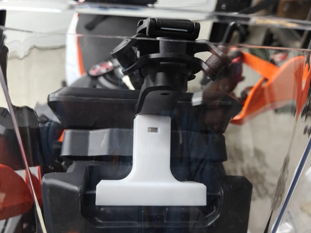 KTM 390 Adventure (2025) Quadlock GPS Montaj Adaptörü