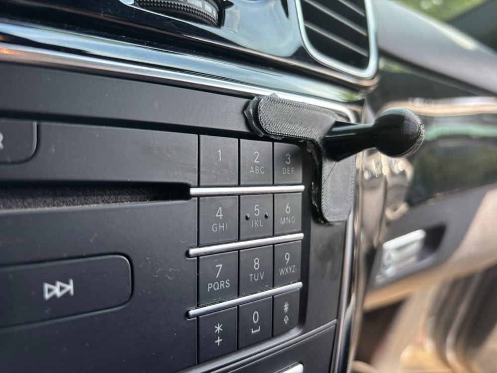 Mercedes Command Sistemi 17mm Telefon Tutucu Adaptörü görsel 2