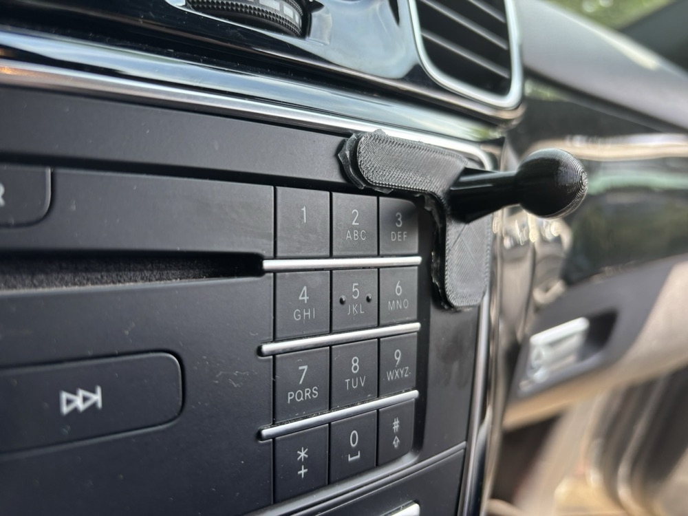 Mercedes Command Sistemi 17mm Telefon Tutucu Adaptörü görsel 4