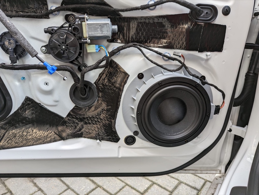 Audi B&O Hoparlör Yükseltme Adaptörü görsel 2