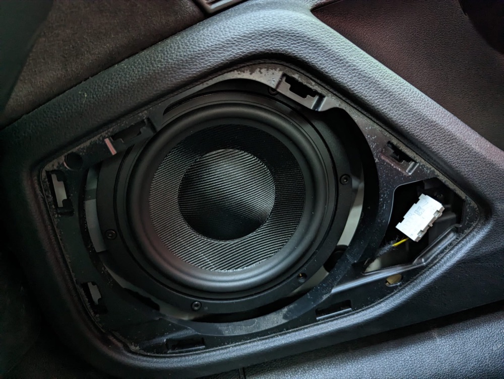 Audi B&O Hoparlör Yükseltme Adaptörü görsel 3