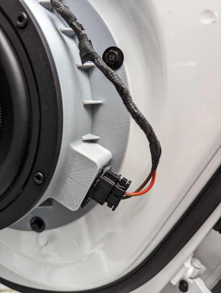 Audi B&O Hoparlör Yükseltme Adaptörü görsel 4