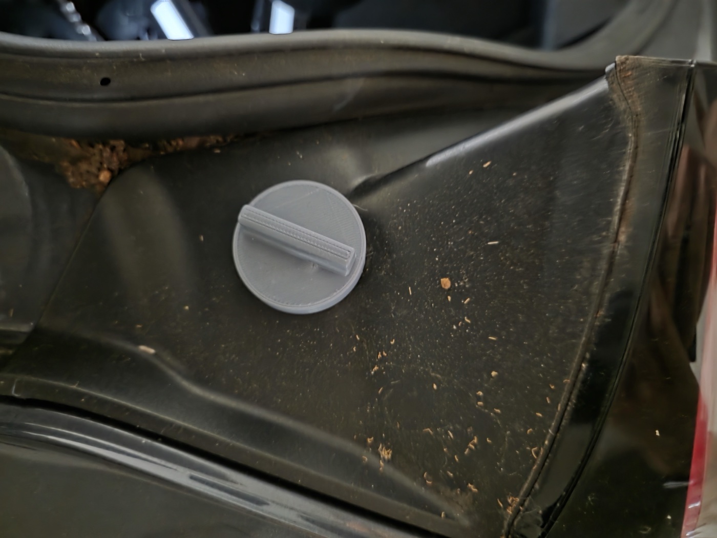 Tesla Model 3 stop lambası takoz sökme aleti görsel 2