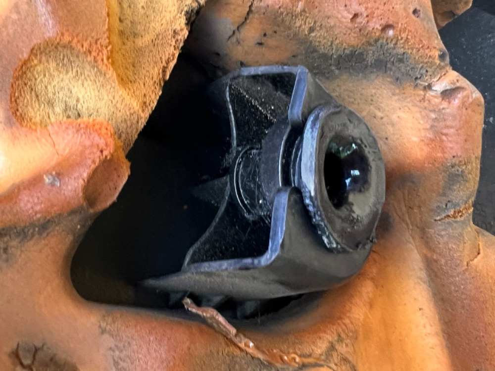 Citroën C5 Mk2 Motor Kapağı Lastik Takozu