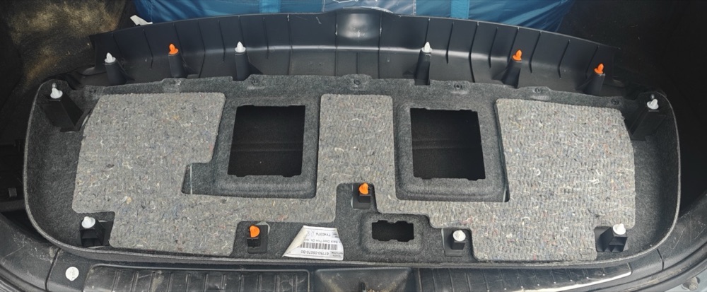 Toyota kapı paneli klipsi görsel 2