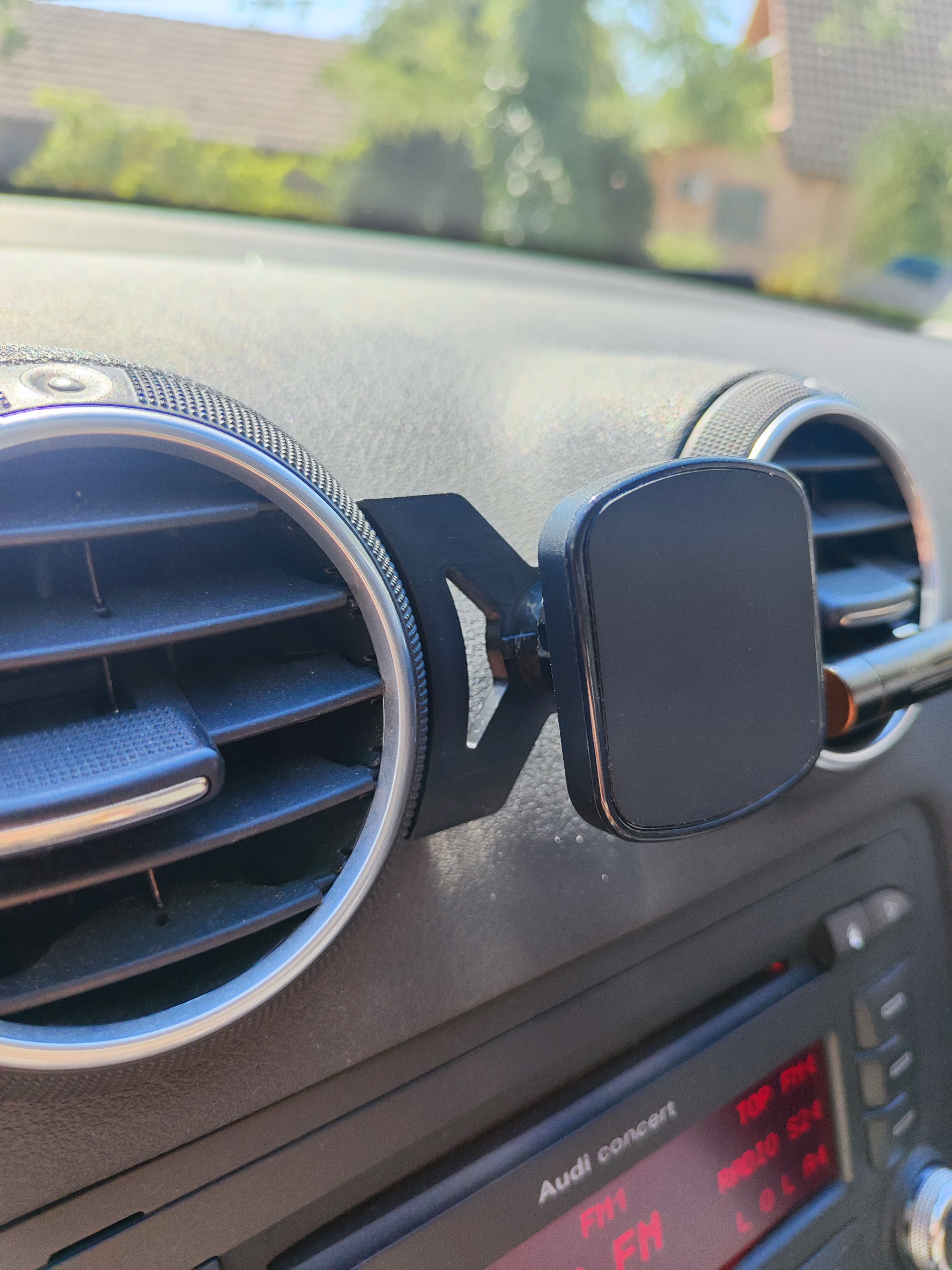 Audi A3 8P Güçlendirilmiş Telefon Tutucusu (17.1mm) görsel 2