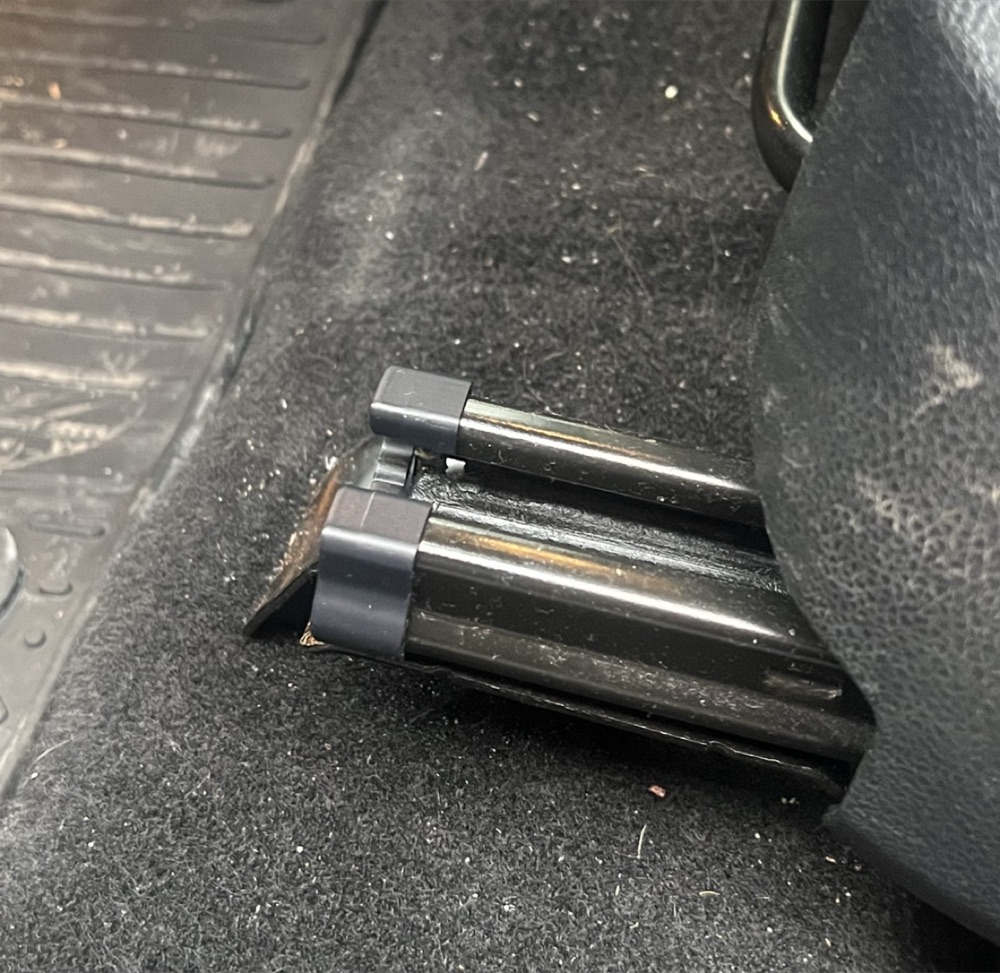 Ford Focus Koltuk Rayı Kapağı görsel 4