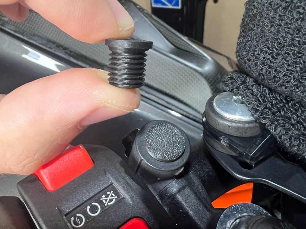 KTM 1290 Super Duke Yağ Doldurma Kapağı