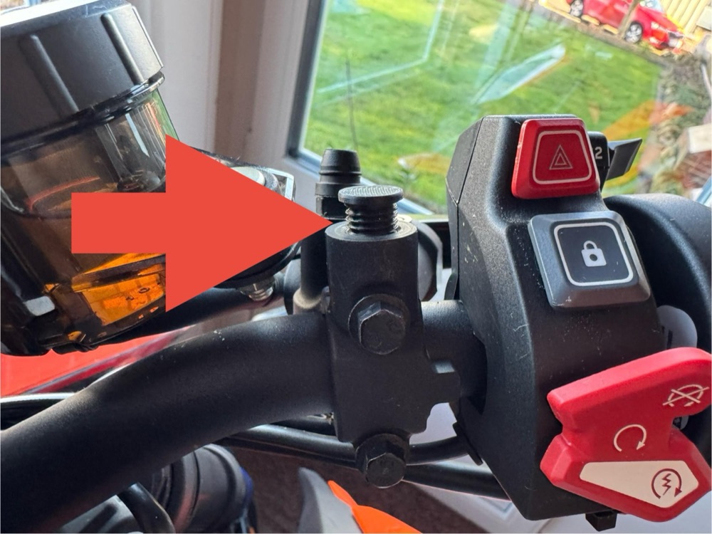 KTM 1290 Super Duke Yağ Doldurma Kapağı görsel 3