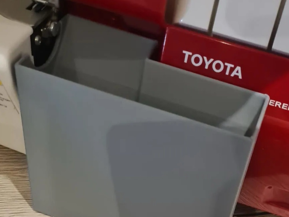 Toyota SLR 4D Overlock Atık Haznesi