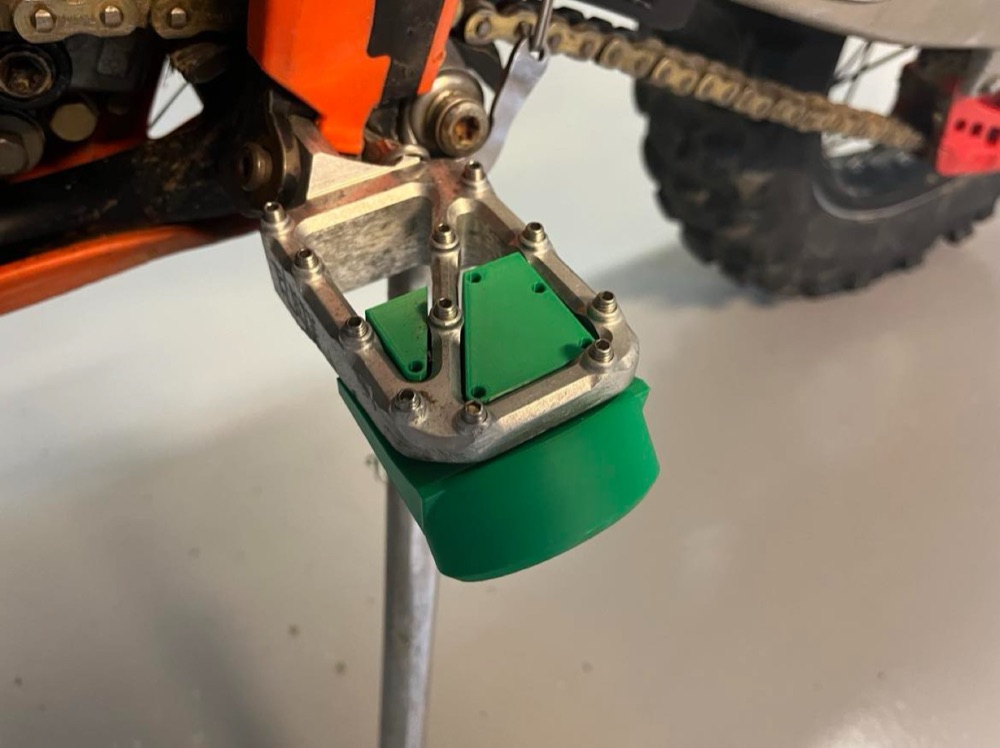 KTM Geniş Ayaklık Pedleri (Sağ-Sol) görsel 2