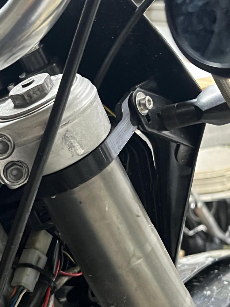KTM Far Maskesi Tutucusu görsel 4
