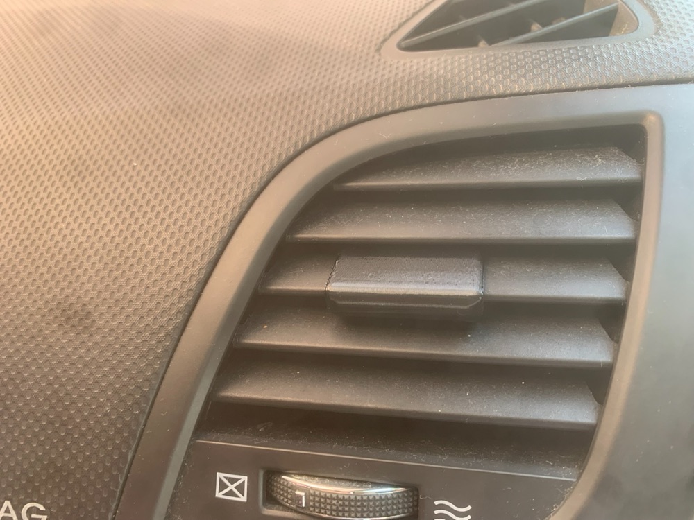 Hyundai Accent (2013) Havalandırma Yön Sürgüsü görsel 4