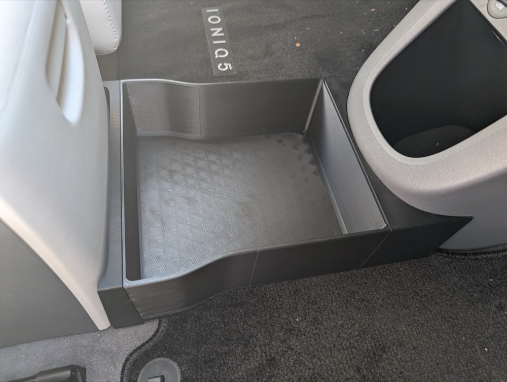 Hyundai Ioniq 5 Orta Konsol Taban Tepsisi görsel 2