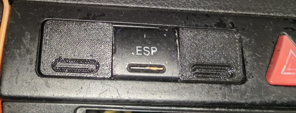 Audi A6 2002 Düğme Boşluğu Kapağı