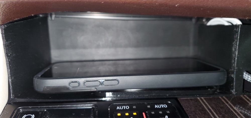 Lexus RX-350 (2016-2022) MagSafe Kablosuz Şarj Yatağı görsel 4