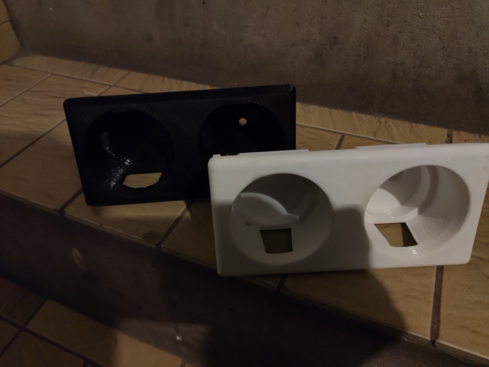 Bardaklık Kovanı 0,5 L / 0,25 L (BMW E36 Uyumlu)